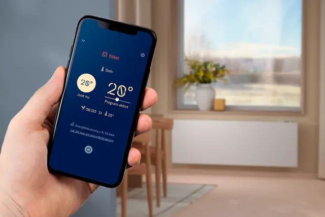 EB-Connect app i vardagsrum med Wallflex 500